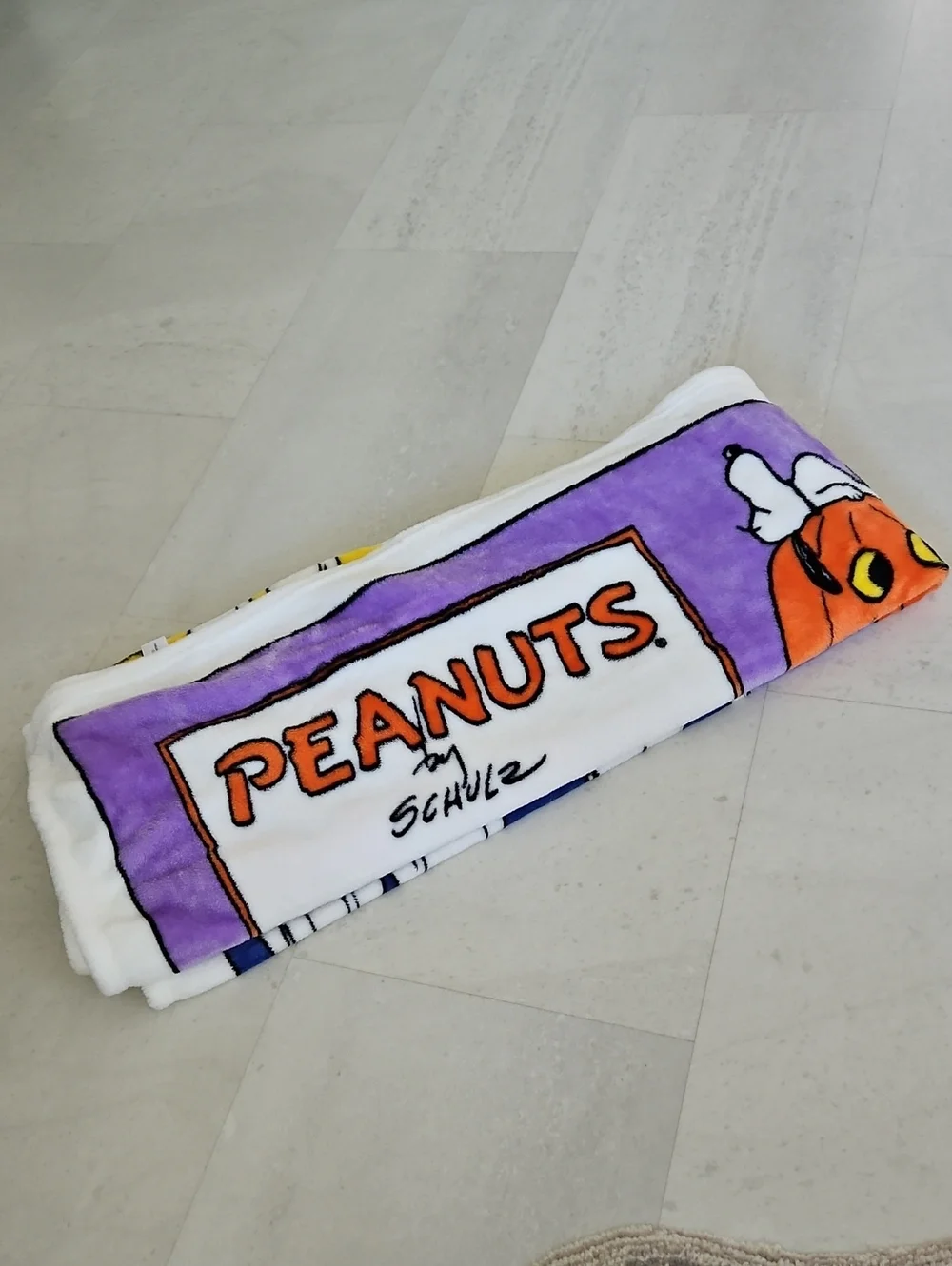 Hallmark Peanuts Trick-or-Treat Halloween Throw Blanket 50